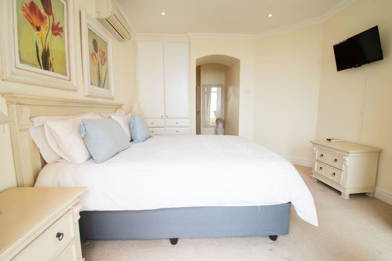 Main bedroom