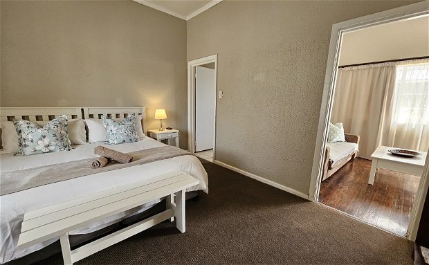 selfcatering accommodation middelburg eastern cape