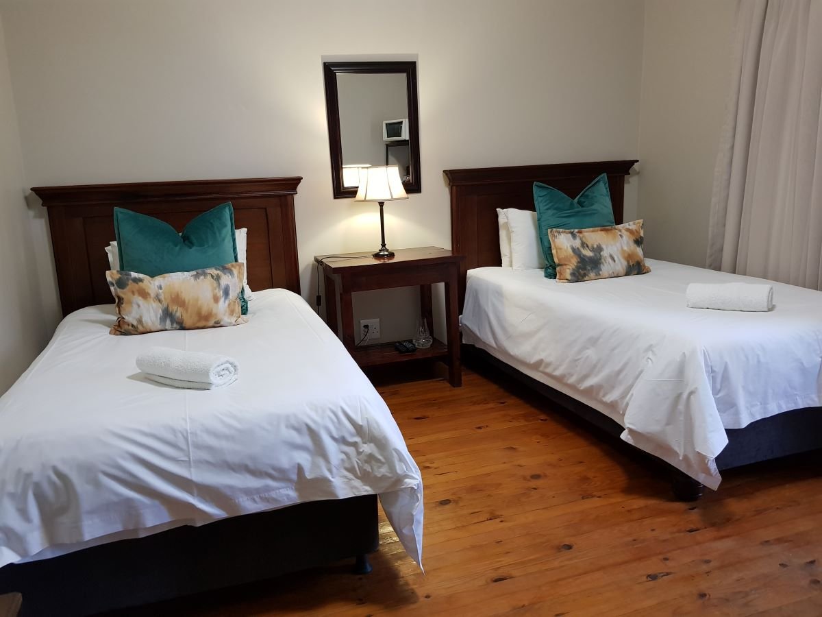 Singleortwinaccommodationinmiddelburgkaroo