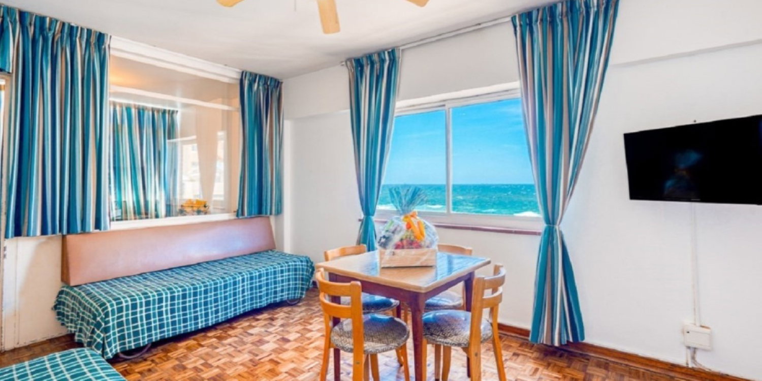 Impala Holiday Flats - Golden Mile Beachfront