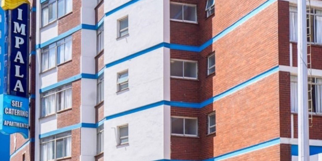 Impala Holiday Flats - Golden Mile Beachfront