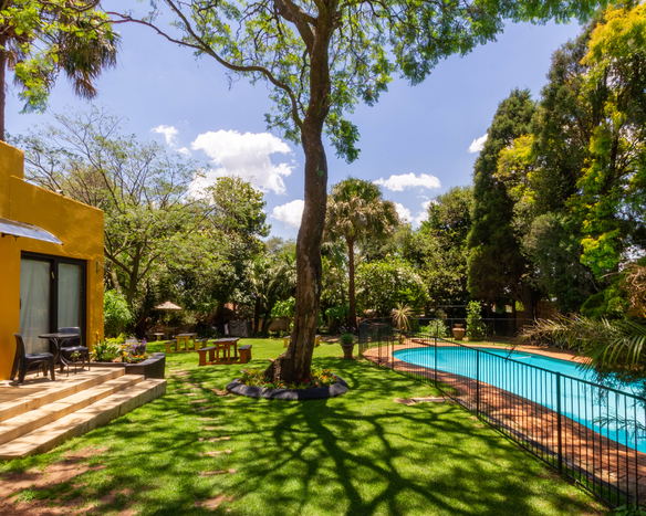our beautiful pool in Linden Guesthouse