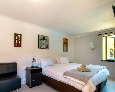 Ensuite room in our guesthouse pool view