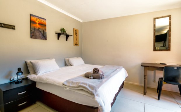 Stay in one of our budget rooms at Linden Guest House Johannesburg and enjoy all the essentials at an affordable price