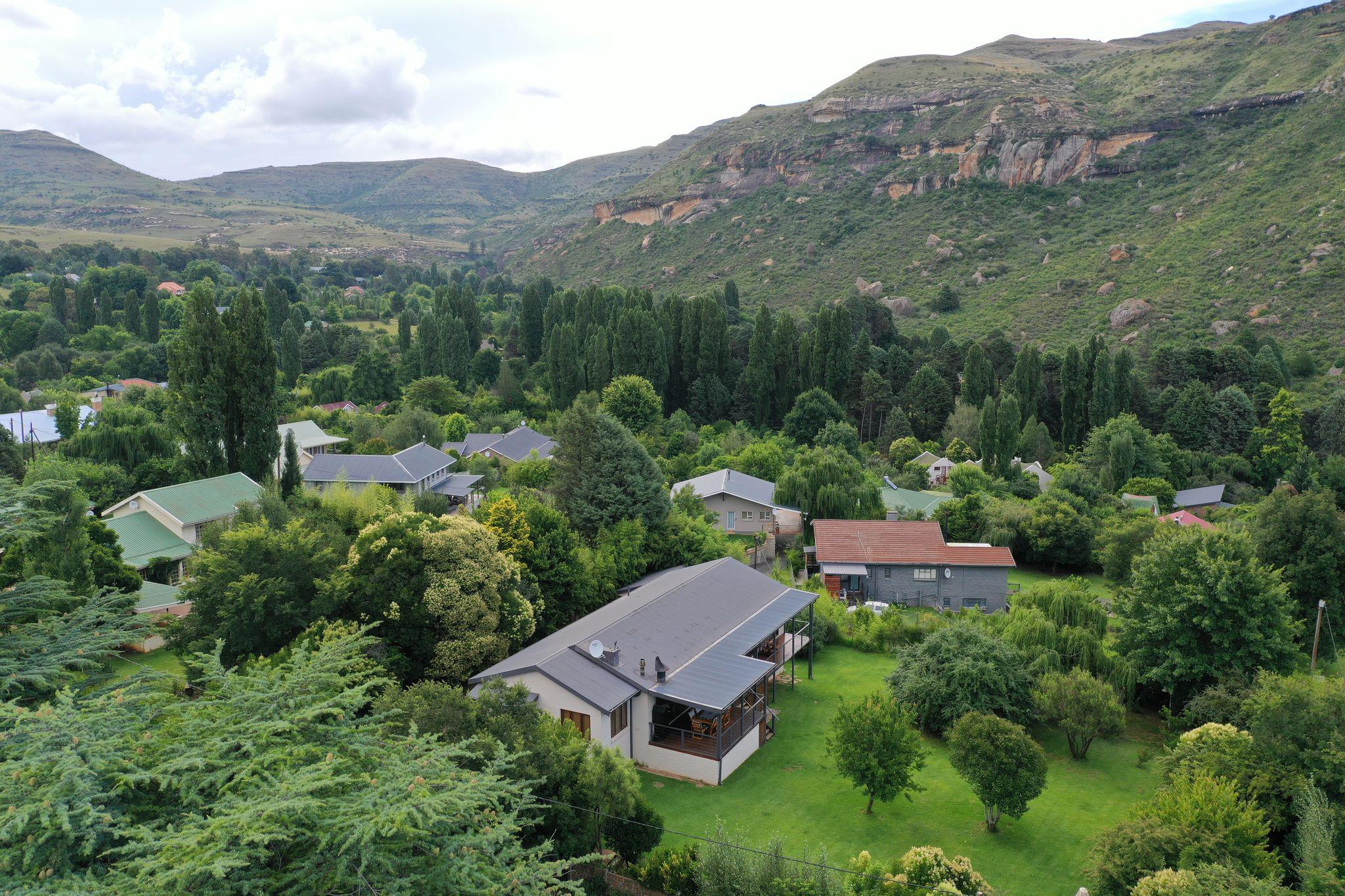 Stay in the heart of Clarens