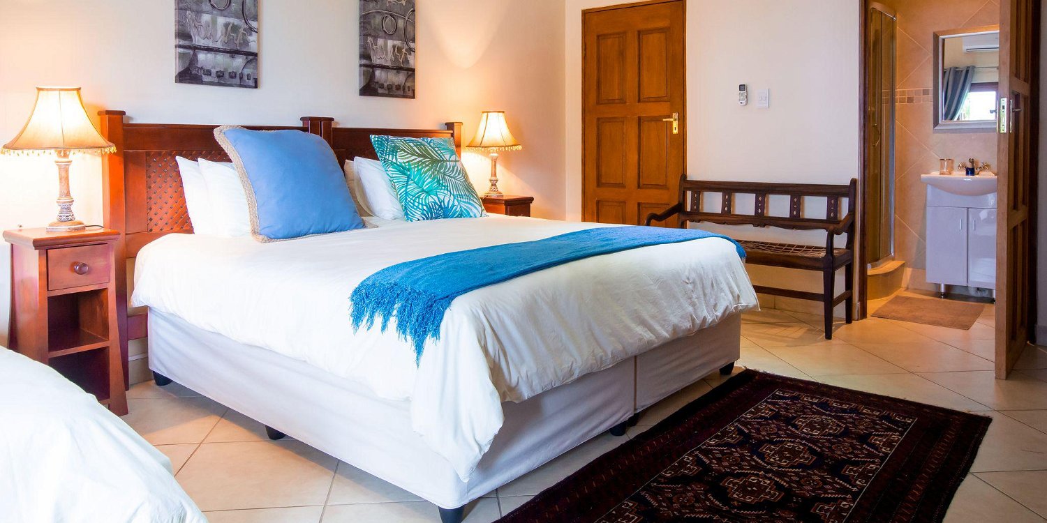 A King Size bed in our luxury room, or take off the converter and make 2 x single beds