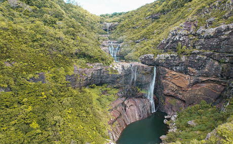 Hiking the 7 cascades in Mauritius