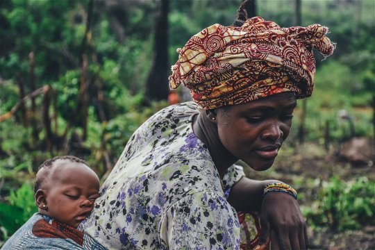 Rural woman and child in Rwanda.