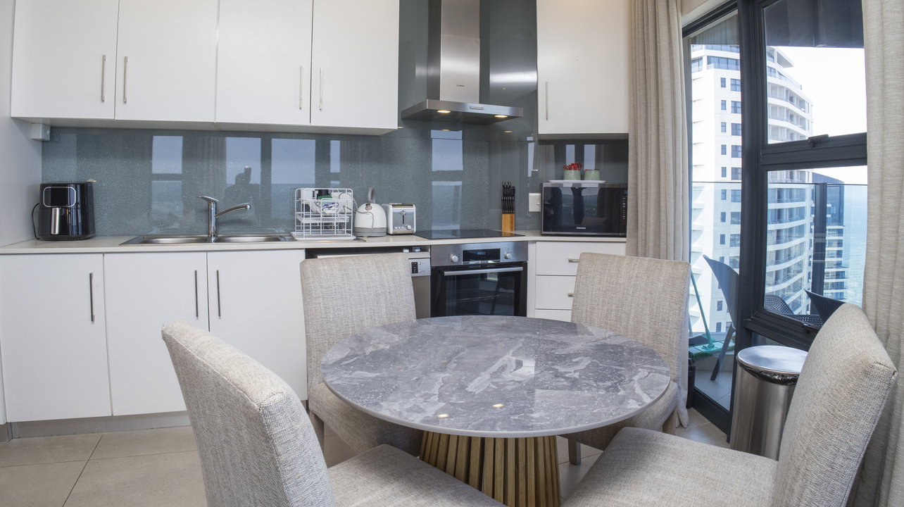 Dining area / Kitchen