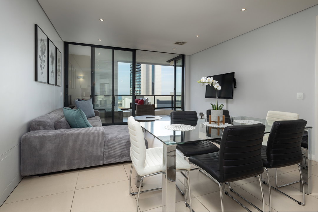 Living room / Dining area