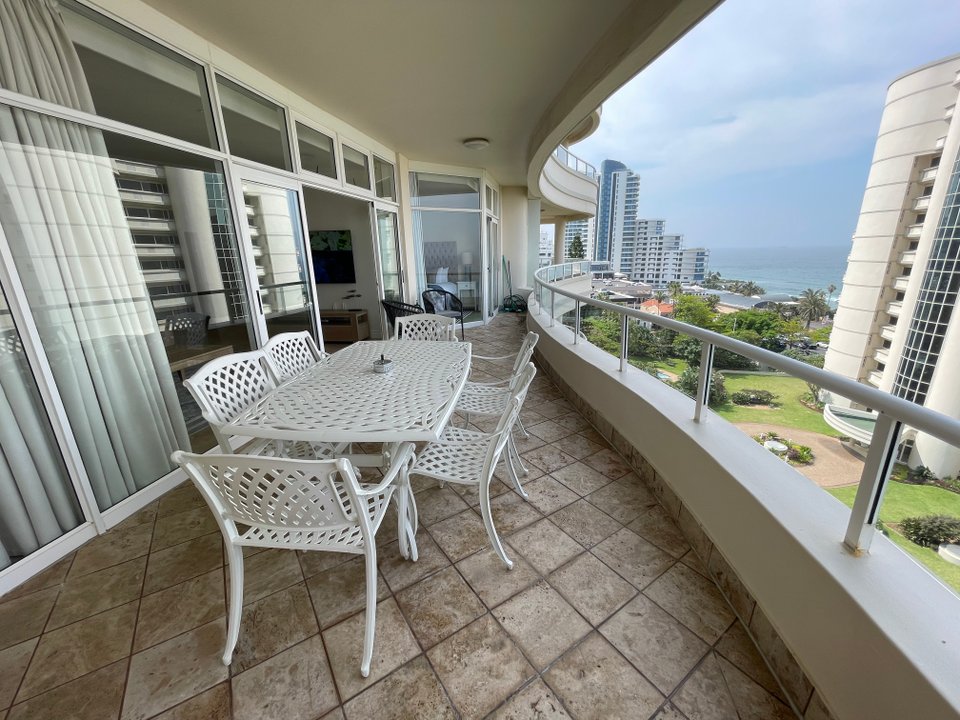 Balcony dining area