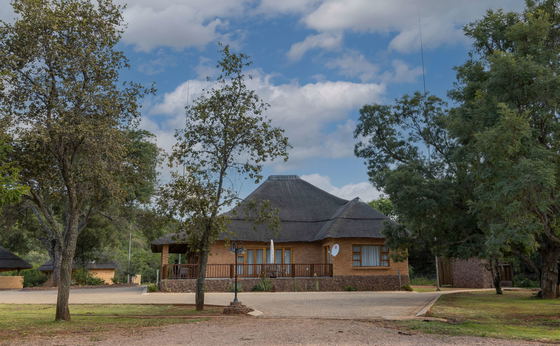 Phiri Lodge