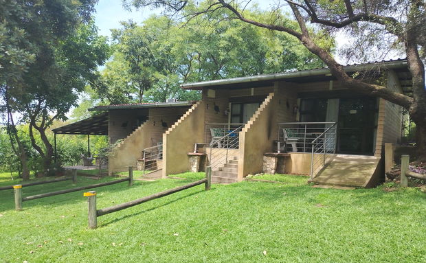 Accommodation Lanseria Airport, Johannesburg countryside accommodation