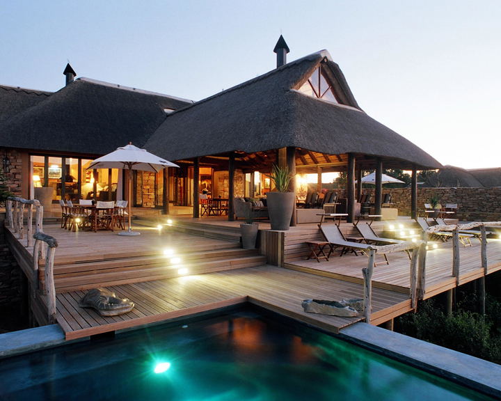 5 Star Lodges