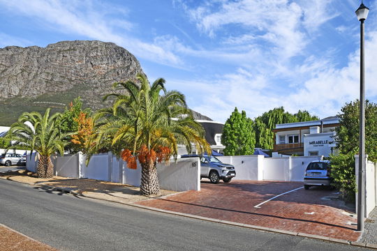 Parking in front of our Franschhoek guesthouse