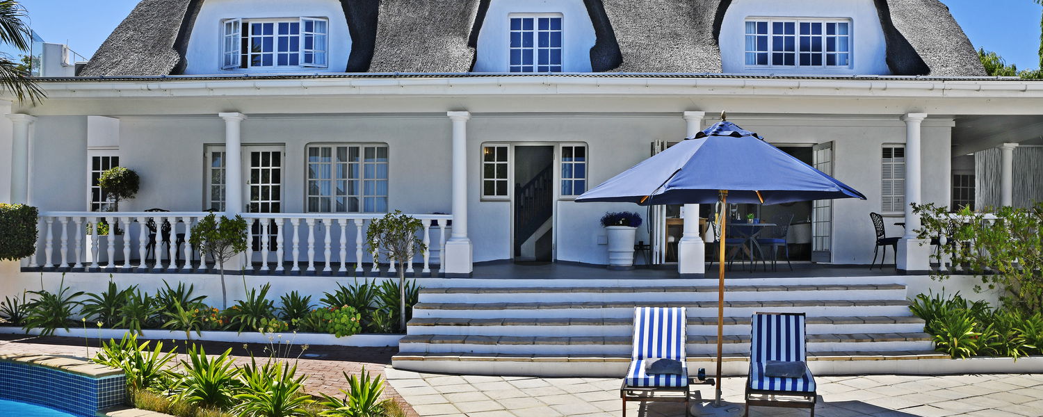 Traditional Thatch Villa Accommodation