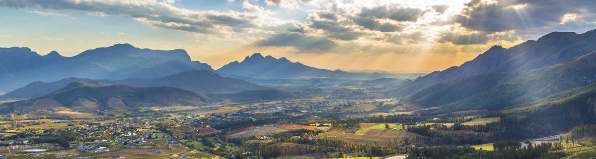 accommodation-franschhoek-breakaway-pool-garden-spa-treatments