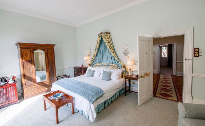 Sunbird Room