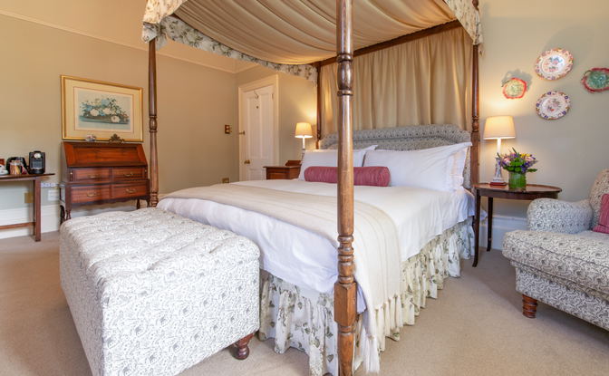 Flamingo Room
