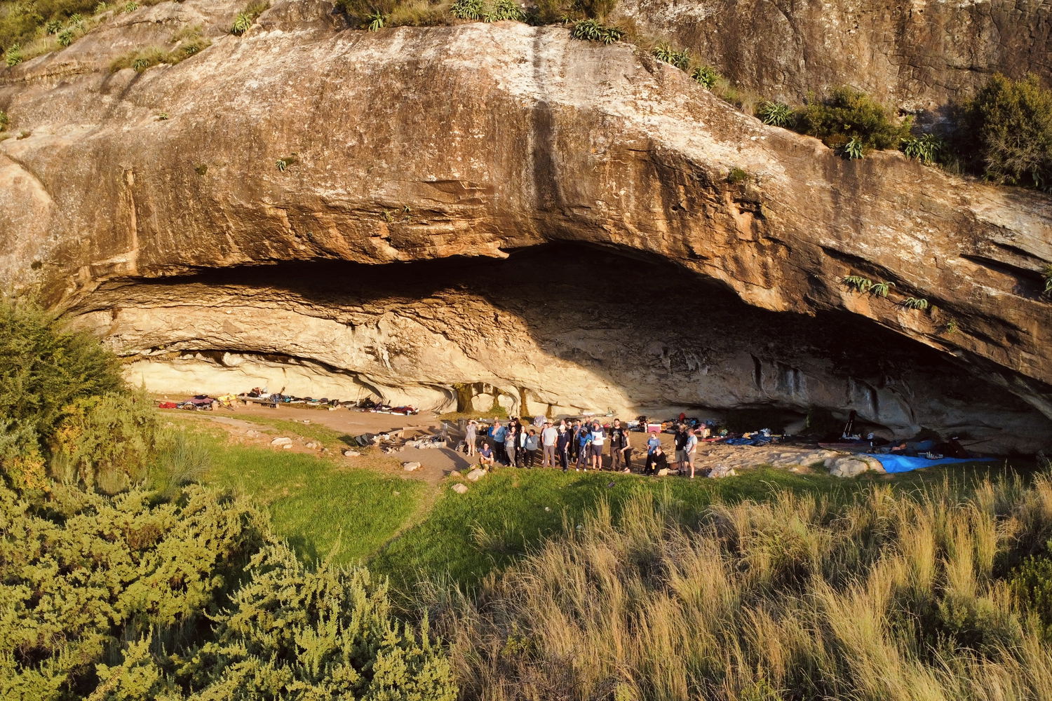 The overhang cave on Mount Perazim hiking trail with bushmen paintings