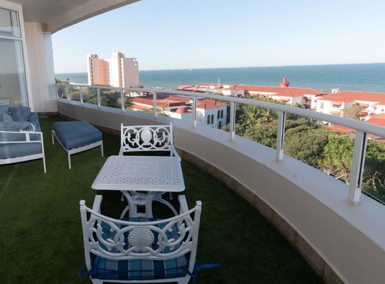 Balcony dining area