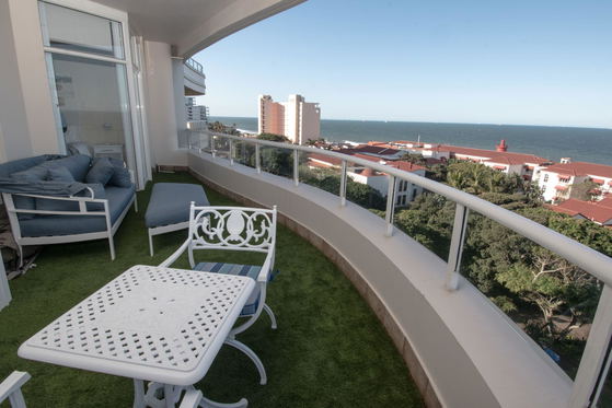 Balcony dining area