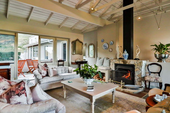 Take a relaxing stay at Lodge on the Green, Hermanus, DCC Hotel Group