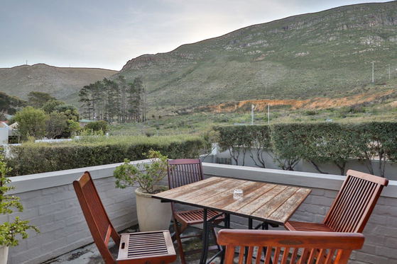Mountain Facing Balcony, Hermanus, Lodge on the Green, Beachfront Lodge, DCC Hotel Group