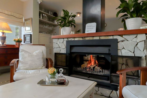 Relaxing Fireplace, Hermanus, Lodge on the Green, Cliff Path Lodge, DCC Hotel Group
