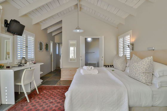 Neat Bed Room, Hermanus, Lodge on the Green, Cliff Path Lodge, DCC Hotel Group