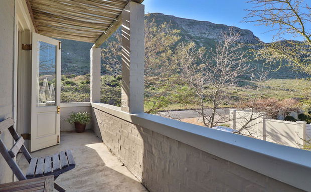 Mountain Room View, Hermanus, Lodge on the Green, Beachfront Lodge, DCC Hotel Group Mountain Room View, Hermanus, Lodge on the Green, Beachfront Lodge, DCC Hotel Group