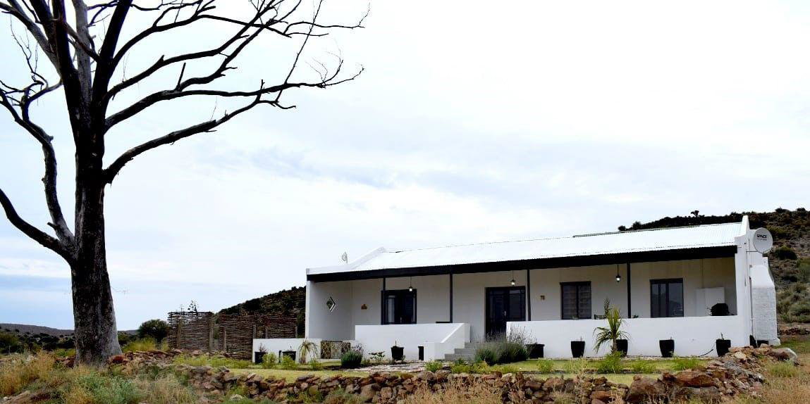 A front view of Springbokhuisie