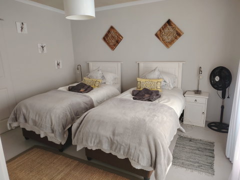 Elandhuisie Twin Bedroom