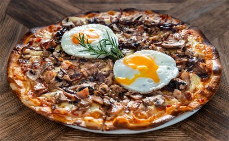 Breakfast pizza, 34 South, Knysna