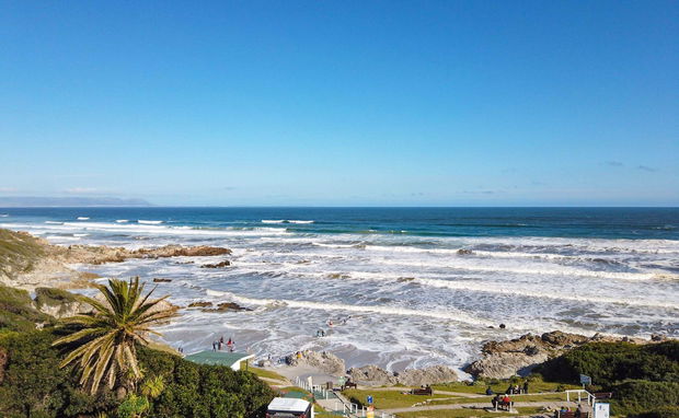 voelklip beach hermanus accommodation