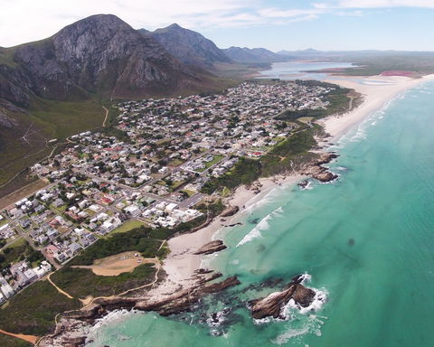 Whale Coast Hotel - (Hermanus, Western Cape)