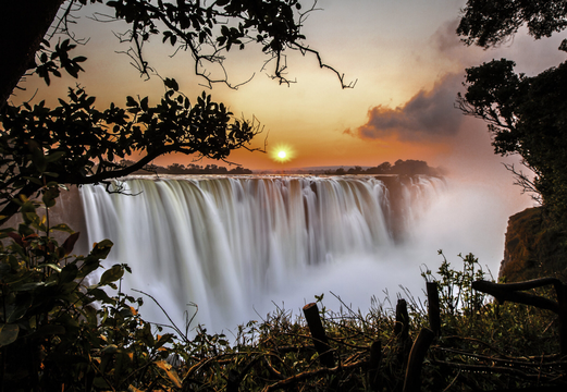 Discover the tranquility and adventure of Victoria Falls Safari Club, where breathtaking views and luxurious accommodations await.