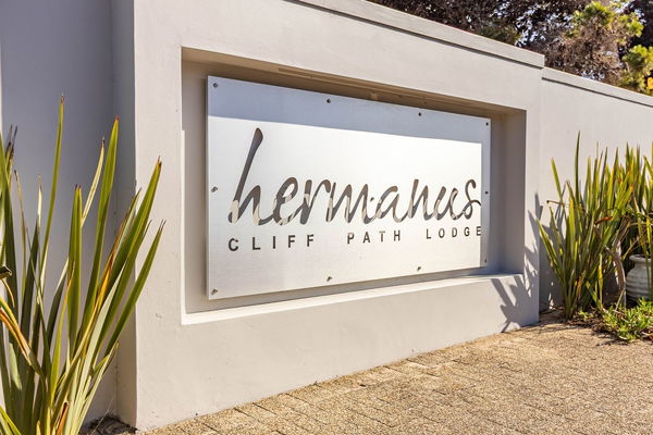 Hermanus Cliff Path Lodge - (Western Cape)