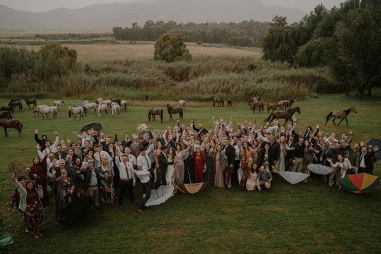 Moolmanshoek offers a serene escape, where the beauty of the landscape and wide-open spaces create the perfect backdrop for friends to gather and enjoy the tranquility of nature.