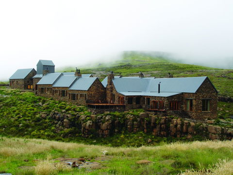 Unwind in the heart of nature at Tenahead Lodge & Spa, where cozy cottages and stunning scenery offer the ultimate retreat.
