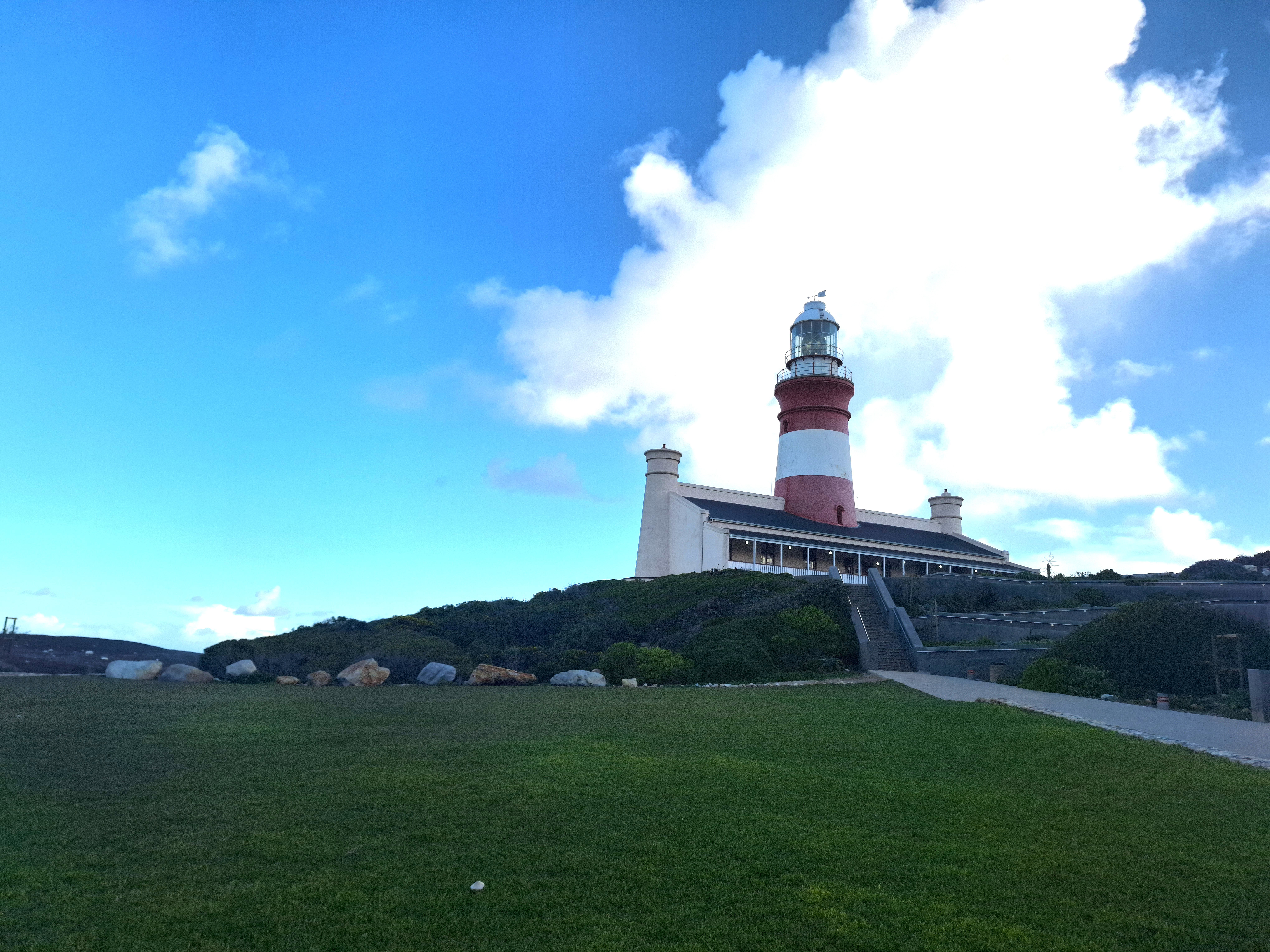 Comfortable, spotlessly clean accommodation just minutes from the Lighthouse & Southern Tip of Africa.