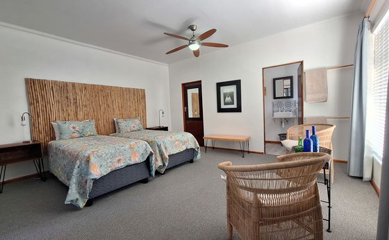Unit 4 Apartment with Sea View From R690