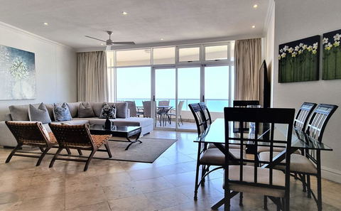 Lounge and Dining Area