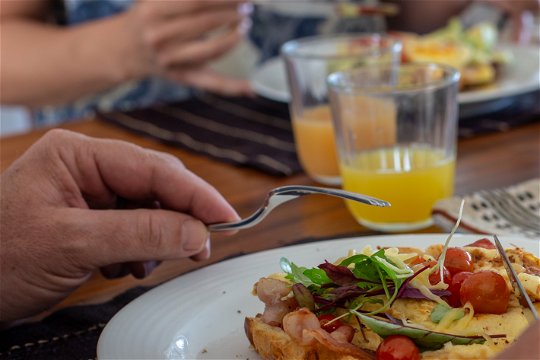 A delicious breakfast is included in the room