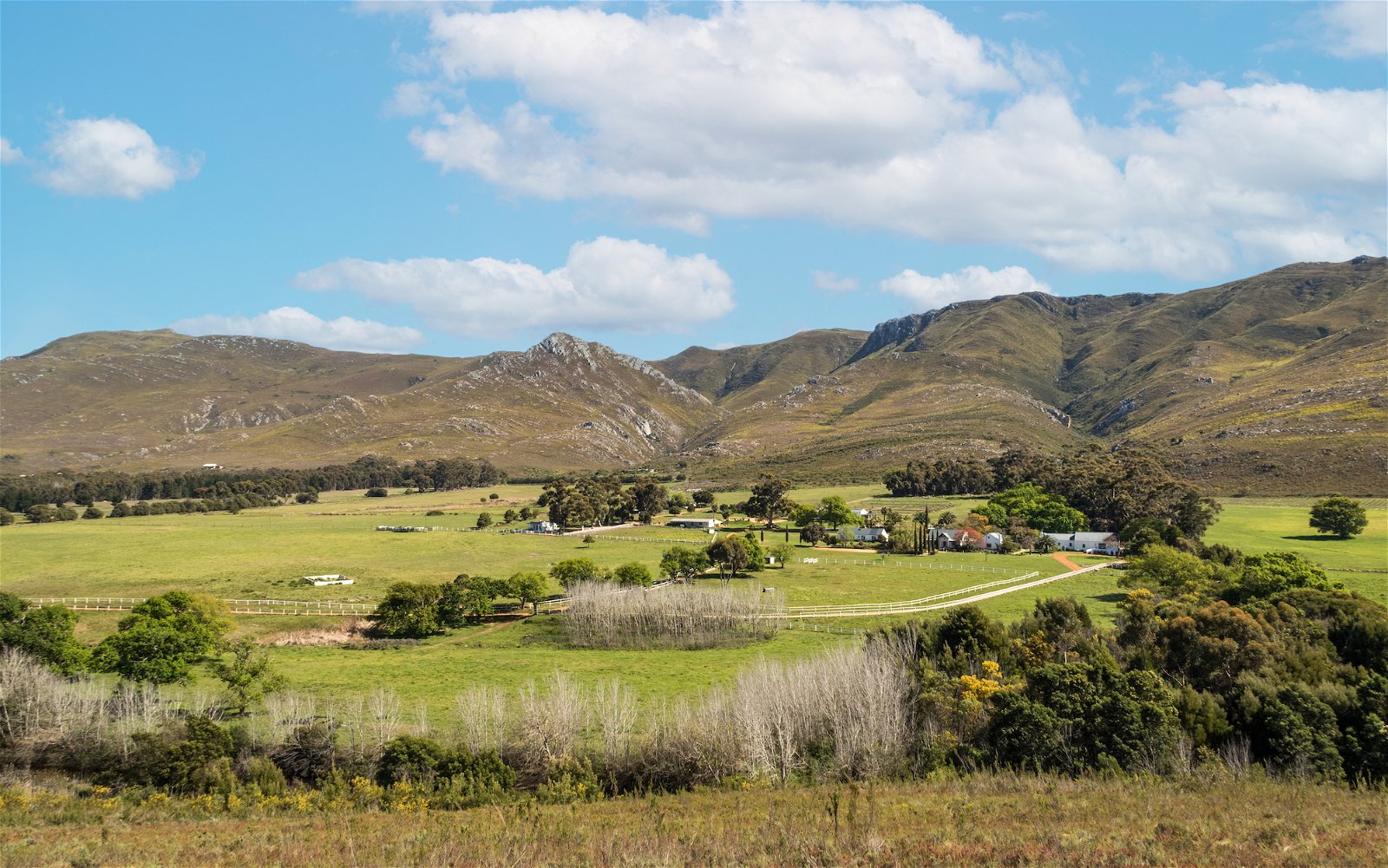 best luxury farm stay accommodation in stanford self catering bnb bed and breakfast