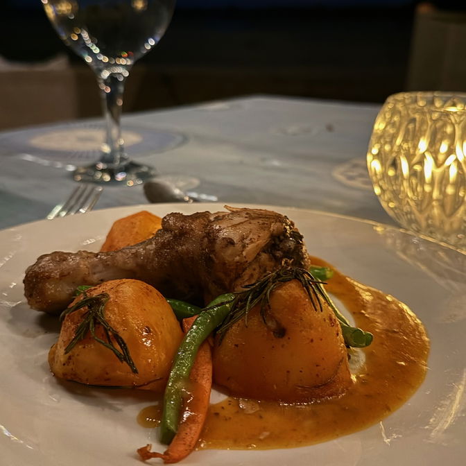 lovely dinner,  roasted chicken with roasted potatoes and mixed veggies at msandile river lodge