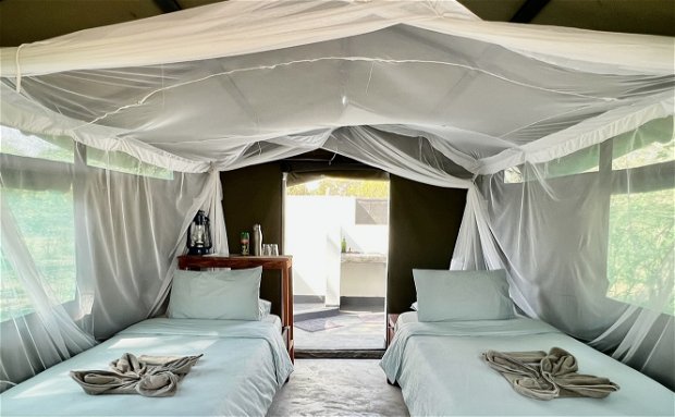 Ensuite Deluxe Twin Tent  Msandile River Lodge Kakumbi, South Luangwa National Park, twin beds. With river view.