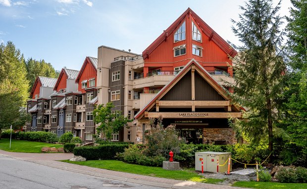 Lake Placid Lodge Whistler Resort Canada Accommodation