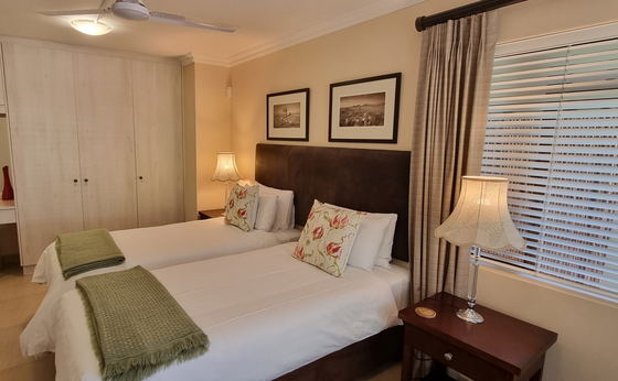 Pool Suite