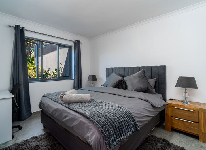 Deluxe Room 13